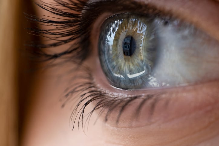 How to Maximize Your Online Presence to Land an Eyecare Job